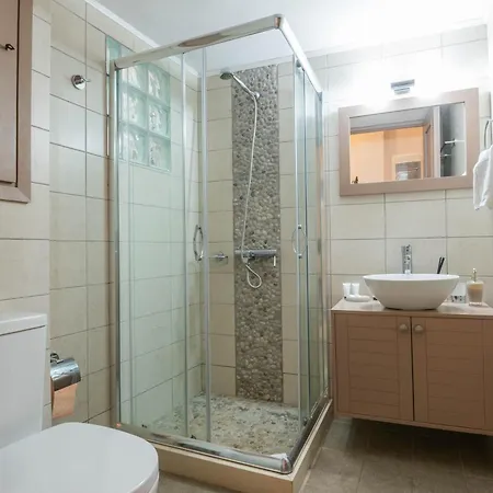Apartment Plaka On The Water First Floor *